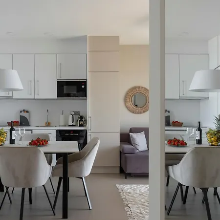 Intempo Sea View By Leo